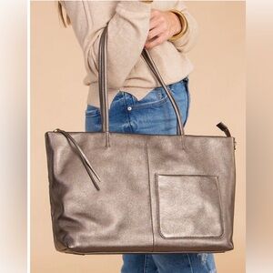 Hobo East West Tote—pewter